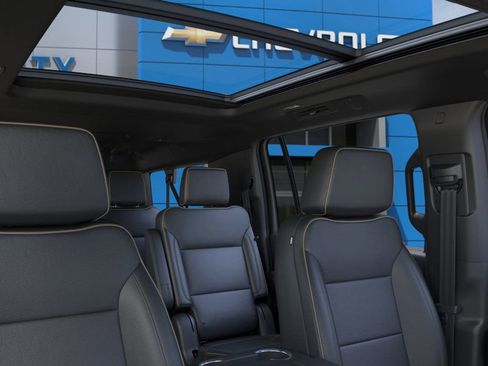 New 2025 Chevrolet Suburban Premier image 48