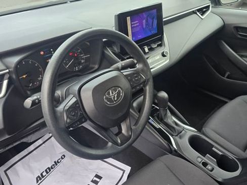 Used 2023 Toyota Corolla LE image 15