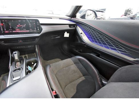 Used 2024 Dodge Charger Daytona Scat Pack w/ Plus Group AWD/4WD image 11