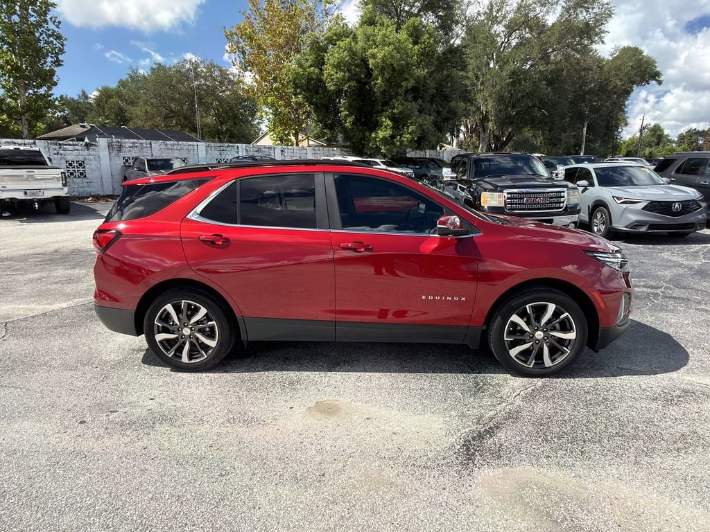 Used 2023 Chevrolet Equinox LT FWD image 4