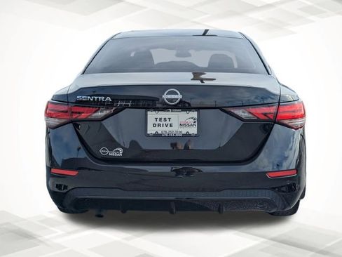 Used 2025 Nissan Sentra S image 5