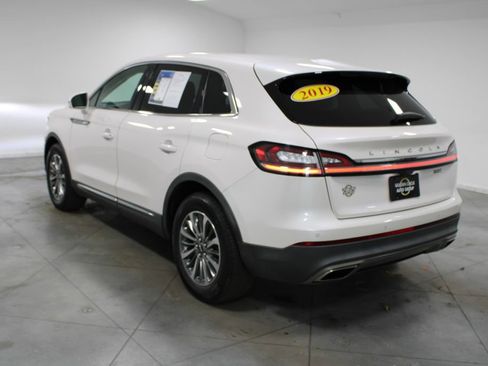 Used 2019 Lincoln Nautilus Select image 7