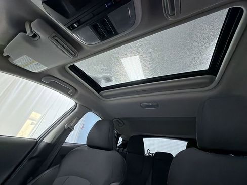 Used 2025 Subaru Crosstrek 2.0i Premium image 22