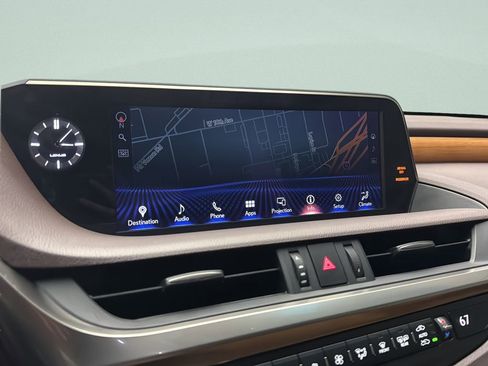 Used 2020 Lexus ES 350 Ultra Luxury w/ Accessory Package 2 FWD image 26