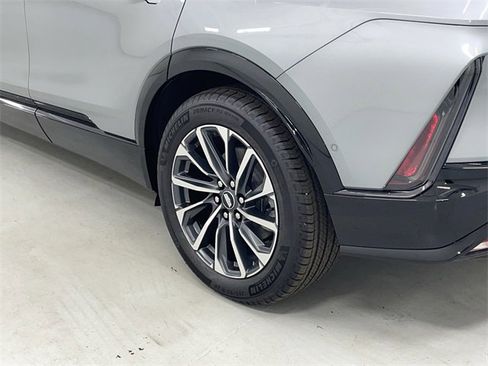 New 2026 Cadillac Lyriq Premium Sport image 17