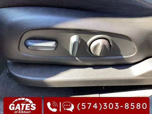 Used 2022 Chevrolet Equinox LT image 16