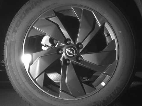 Used 2025 Nissan Rogue SV FWD image 15