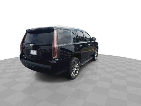 Certified 2020 Cadillac Escalade Luxury w/ Escalade Sport Edition image 8