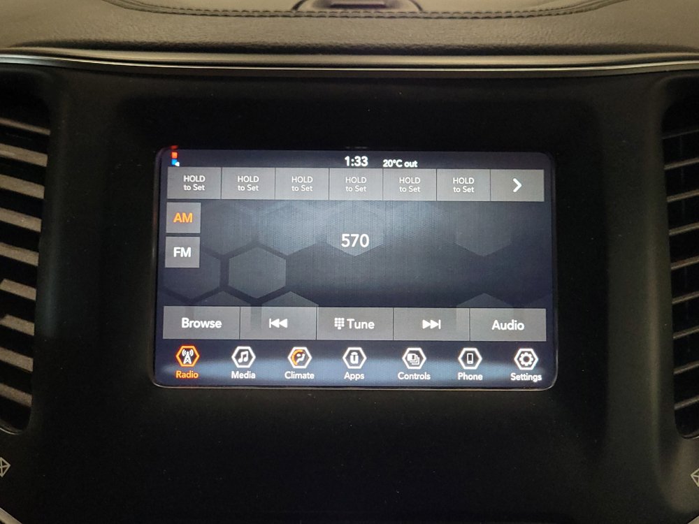 Used 2021 Jeep Cherokee Latitude FWD image 25
