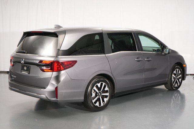 Used 2025 Honda Odyssey EX-L image 10