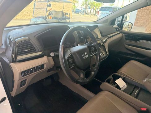 Used 2022 Honda Odyssey Elite image 9