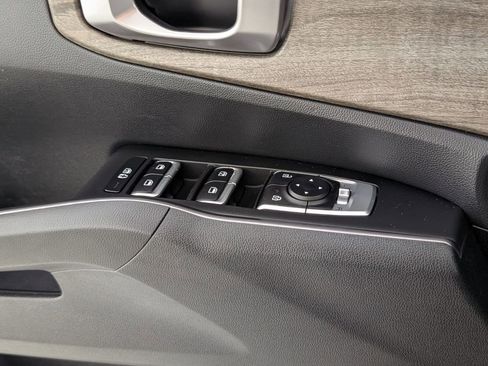 Used 2021 Kia Sorento EX w/ Panoramic Sunroof Package image 21