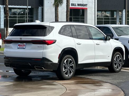 New 2026 Buick Enclave Sport Touring FWD image 4