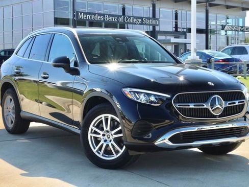 Used 2025 Mercedes-Benz GLC 300 4MATIC image 1