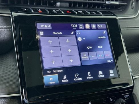 Used 2023 Jeep Grand Cherokee Altitude image 7