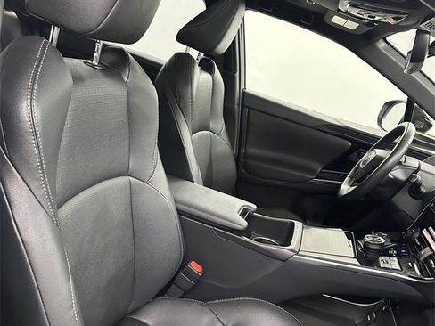 Used 2023 Toyota bZ4X Limited image 40