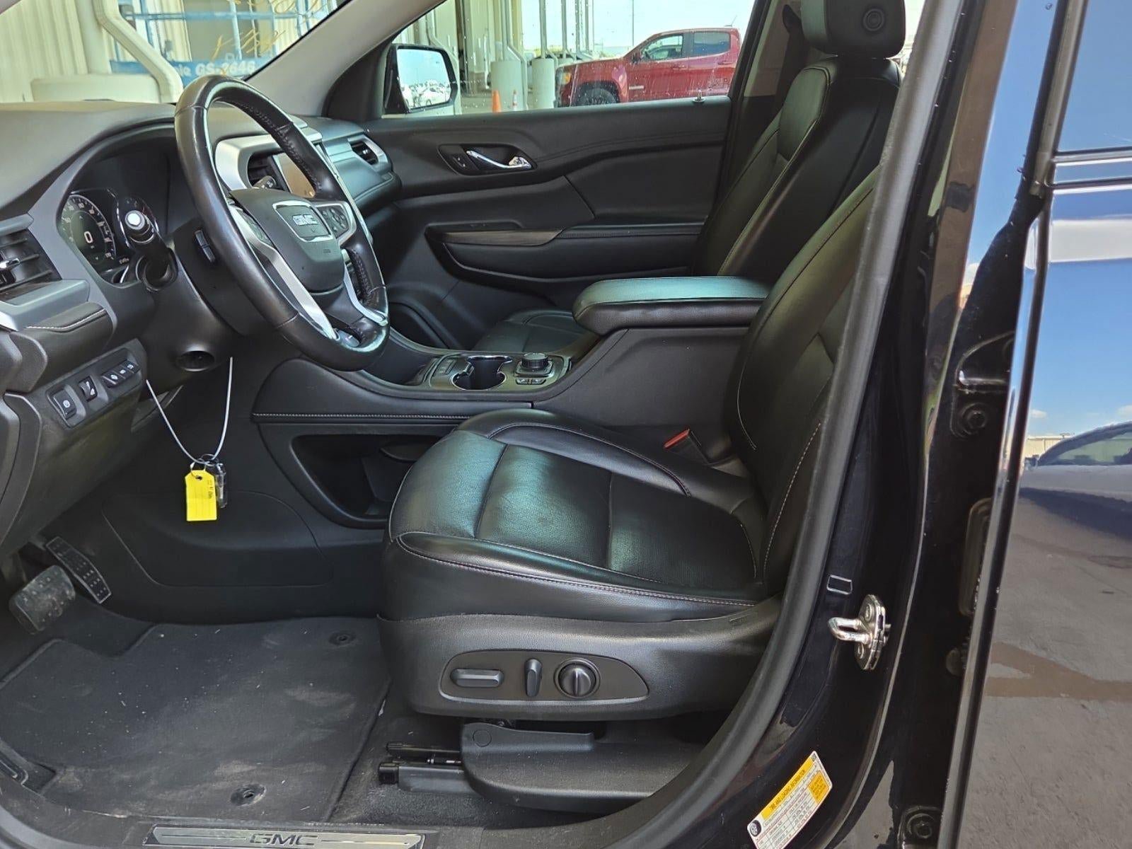 Used 2022 GMC Acadia SLT w/ Elevation Edition FWD image 3