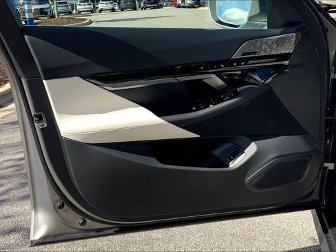 New 2026 BMW 530i image 10