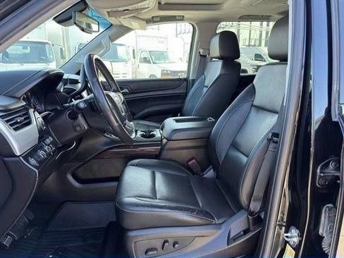 Used 2018 GMC Yukon XL SLT w/ Premium Edition AWD/4WD image 9