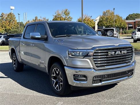 Used 2025 RAM 1500 Laramie image 3
