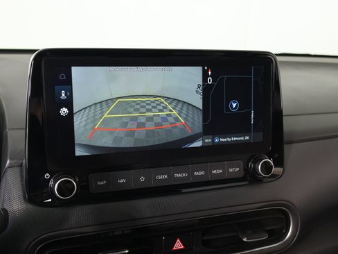 Used 2023 Hyundai Kona SEL w/ Convenience Package FWD image 6