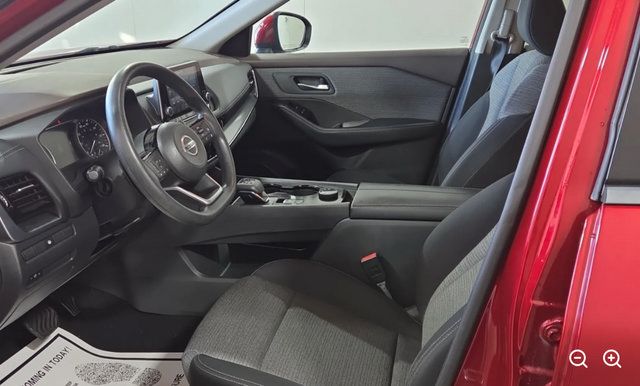 Used 2021 Nissan Rogue SV AWD/4WD image 2