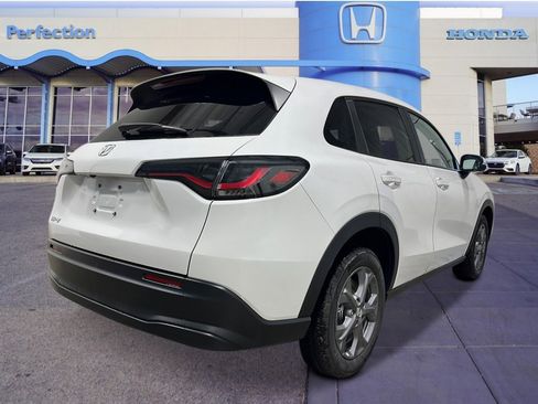 New 2027 Honda HR-V LX image 5