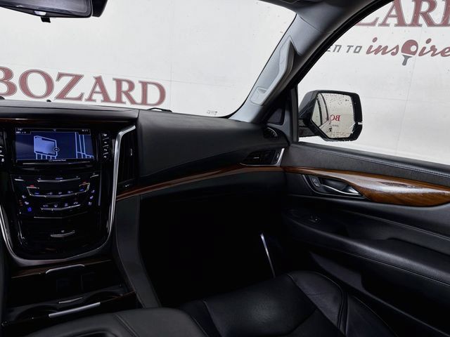 Used 2020 Cadillac Escalade ESV Luxury AWD/4WD image 29