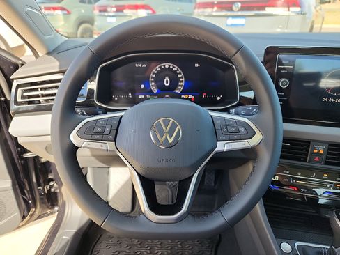 New 2026 Volkswagen Jetta SE FWD image 16