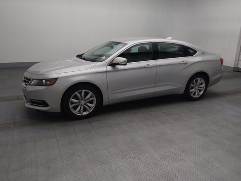Used 2019 Chevrolet Impala LT w/ LT Convenience Package FWD image 2
