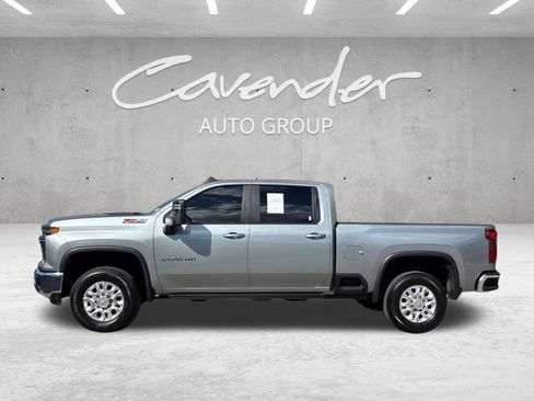 Used 2024 Chevrolet Silverado 2500 LT AWD/4WD image 16