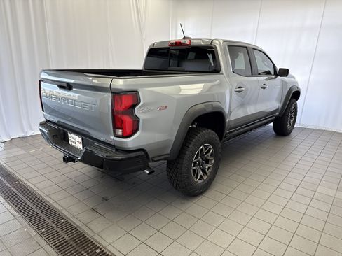 Used 2024 Chevrolet Colorado ZR2 w/ ZR2 Convenience Package III image 4