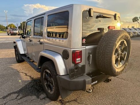 Used 2014 Jeep Wrangler Unlimited Sahara AWD/4WD image 5