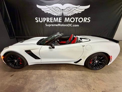 Used 2016 Chevrolet Corvette Z06 w/ 2LZ Preferred Equipment Group image 2