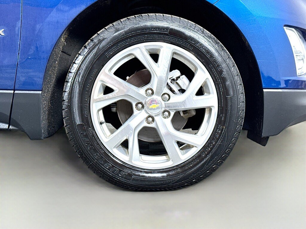 Used 2020 Chevrolet Equinox Premier w/ LPO, Floor Liner Package AWD/4WD image 46