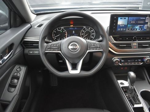 New 2025 Nissan Altima 2.5 SV w/ SV Special Edition Package image 13