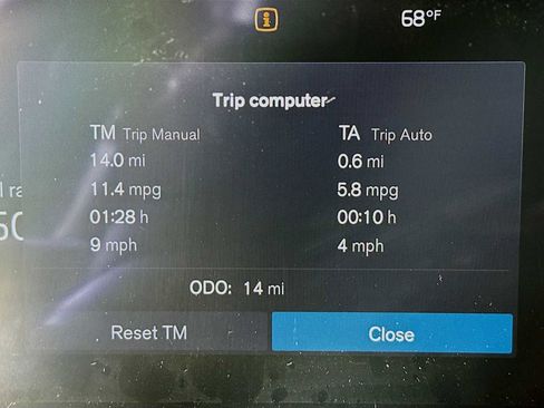 New 2026 Volvo XC40 B5 Ultra w/ Climate Package image 12