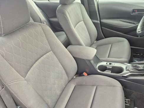 Used 2024 Toyota Corolla LE FWD image 15