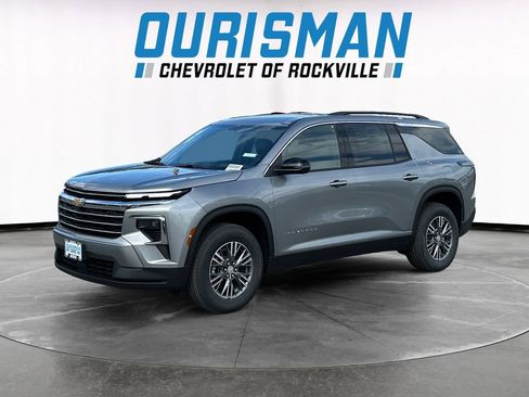 New 2026 Chevrolet Traverse LT w/ Driver Confidence Package FWD image 2