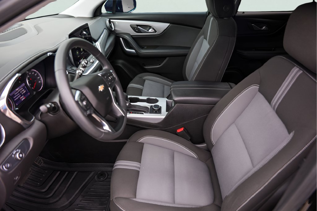 Used 2024 Chevrolet Blazer LT w/ Redline Edition FWD image 11