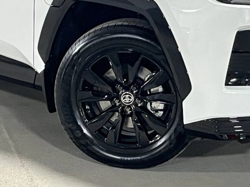 New 2026 Toyota RAV4 SE w/ Convenience Package AWD/4WD image 2