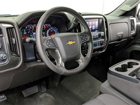 Used 2018 Chevrolet Silverado 1500 LT w/ All Star Edition image 45