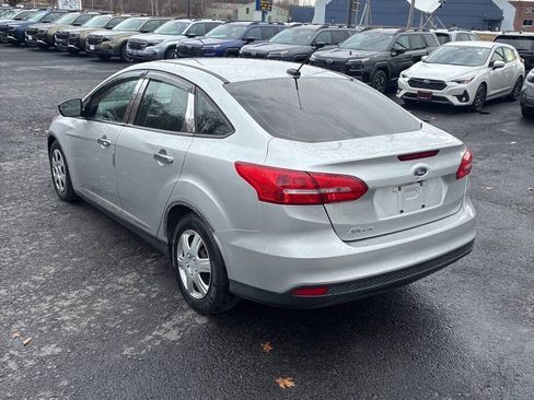 Used 2017 Ford Focus S FWD image 3