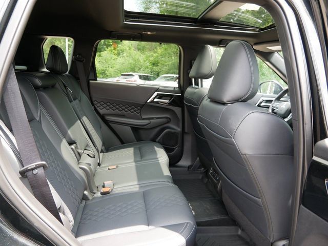 Used 2025 Mitsubishi Outlander SEL Black Edition AWD/4WD image 9