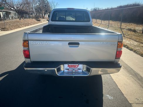 Used 2001 Toyota Tacoma 4x4 Xtracab image 5