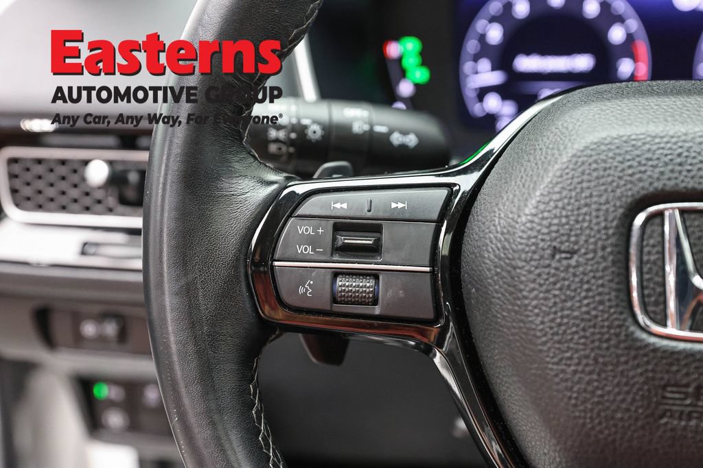 Used 2022 Honda Civic Touring image 16