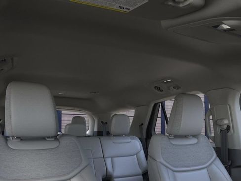 New 2026 Ford Explorer Active w/ Active Comfort Package RWD image 22