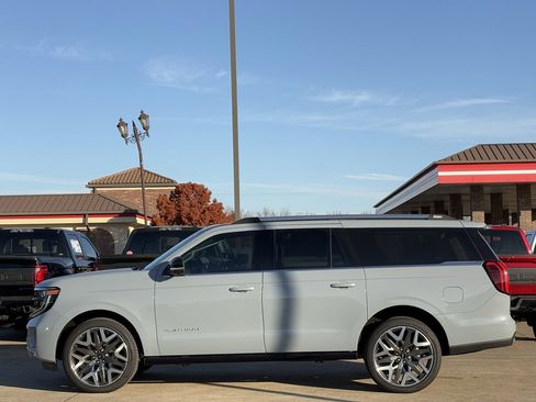 New 2025 Ford Expedition Max Platinum w/ Platinum Ultimate Package image 27