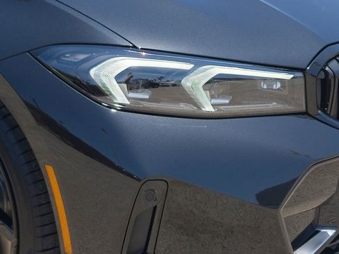 New 2026 BMW 330i Sedan w/ M Sport Package RWD image 6