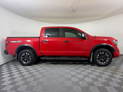 Used 2021 Nissan Titan PRO-4X w/ Pro-4x Convenience Package AWD/4WD image 8